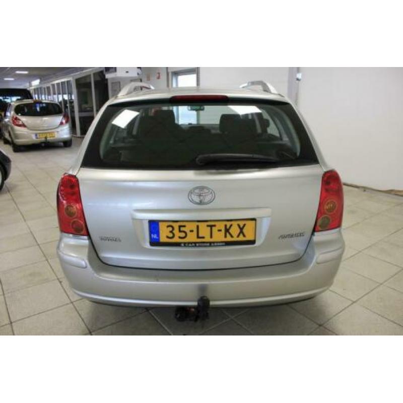 Toyota Avensis Wagon 1.8 VVTi Linea Terra (bj 2003)
