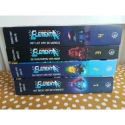 De strijd om elementia. 4 stuks. Zgan.