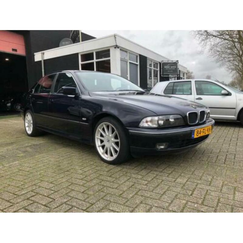 BMW 5-serie 523i Executive Automaat Airco Elk.ramen cruise c