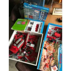 PArtij fisher technik 2 dozen en een la vol + boekjes Motor