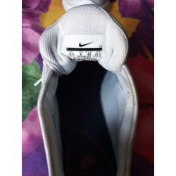Zeer nette dames nike. Maat 40