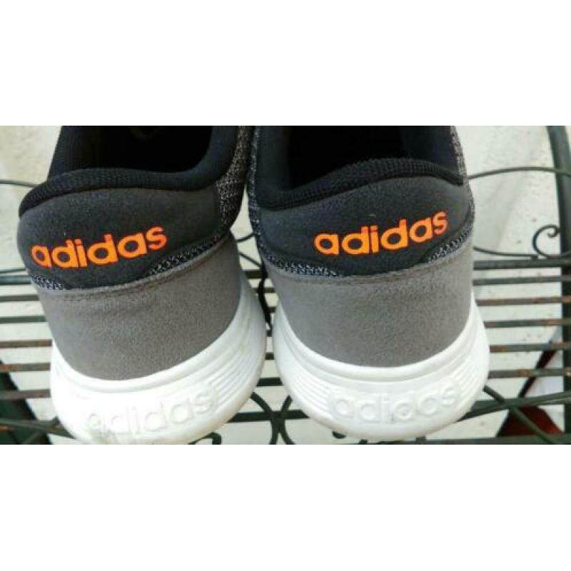 Grijs /oranje ADIDAS sportschoenen maat 7=40.