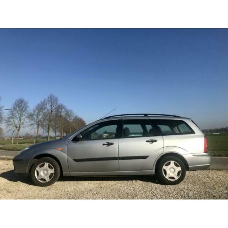 Ford Focus Wagon 1.6-16V Cool Edition, BJ 2004, APK Mrt 2021