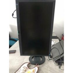 Eizo Flexscan 23 inch monitor (kantelbaar)