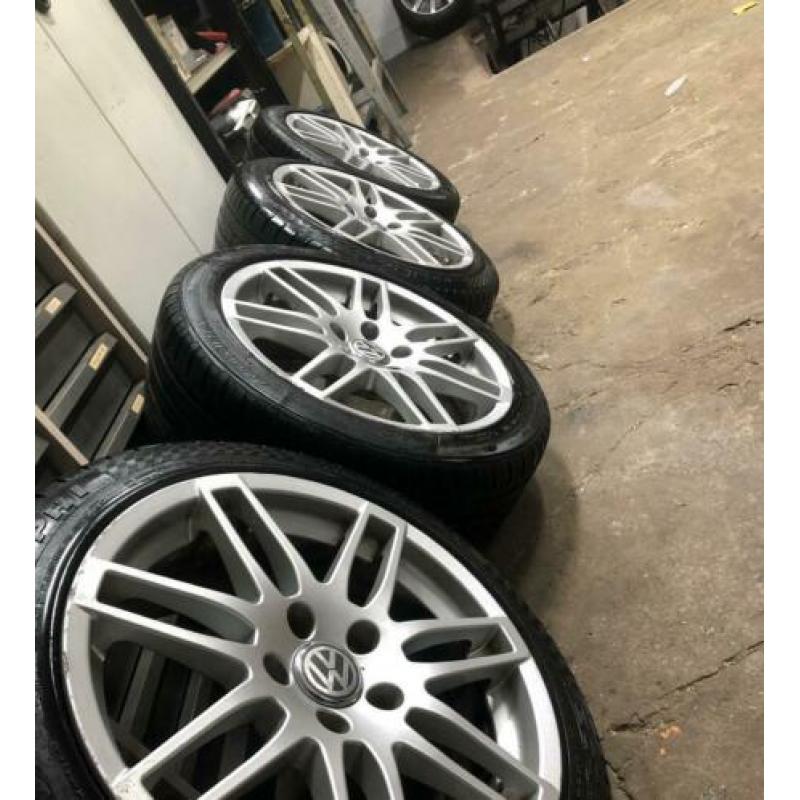 17 inch RS4 velgen 5x112