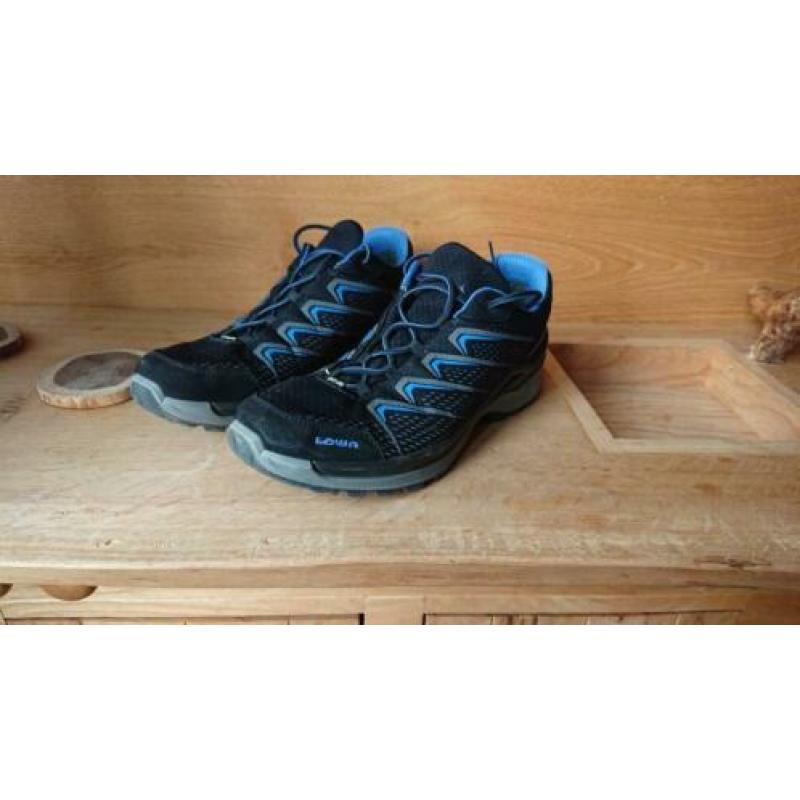 Lowa wandelschoenen Zo goed als nieuw Maat 11 / 46 Bieden va
