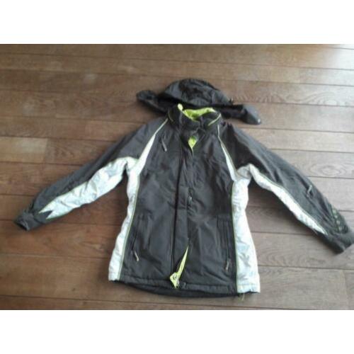 Bruine outdoorjas maat S