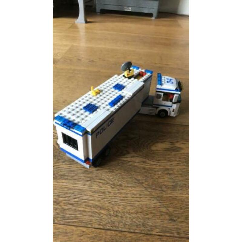 LEGO City Mobiele Politiepost - 60044
