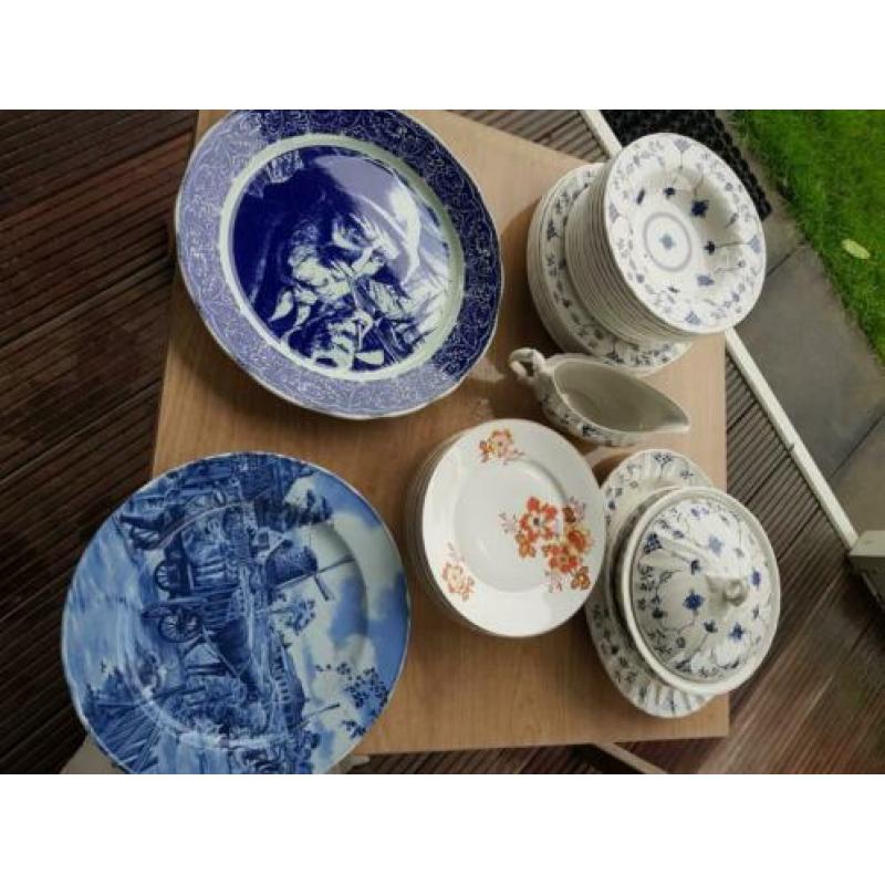 Servies plus antieke borden