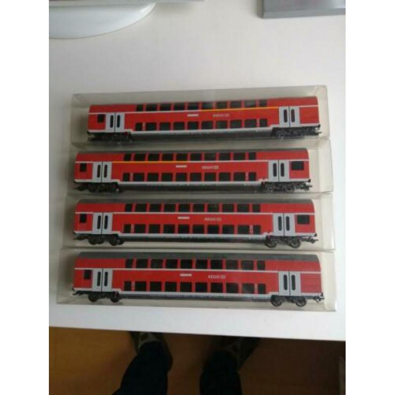 4 Marklin dubbeldeks DB regio rijtuigen