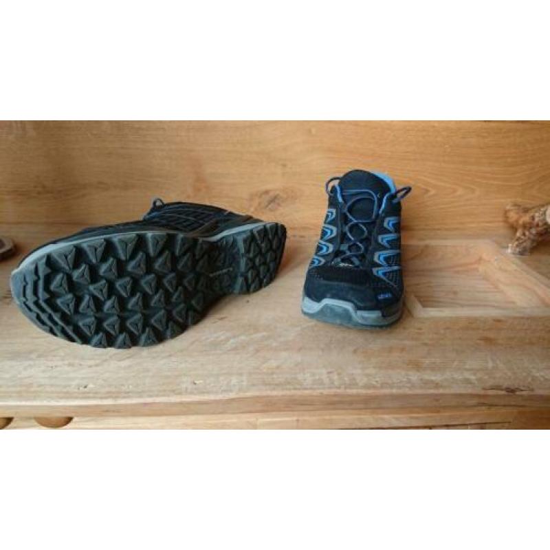 Lowa wandelschoenen Zo goed als nieuw Maat 11 / 46 Bieden va