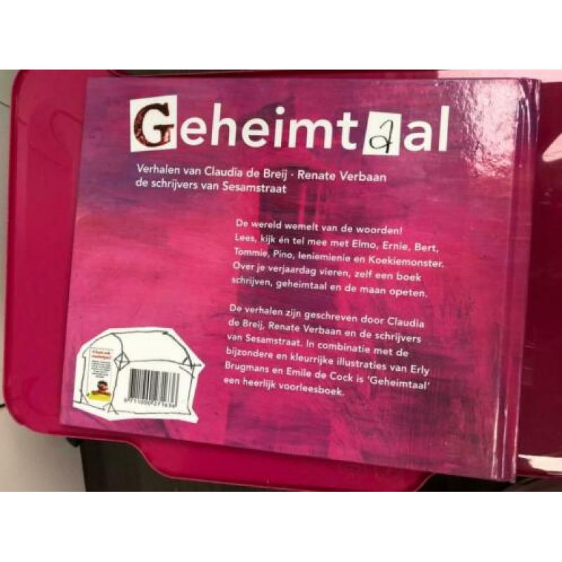 2 voorleesboeken van Sesamstraat