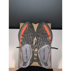 YEEZY BOOST 350 v2 „Beluga 1.0”
