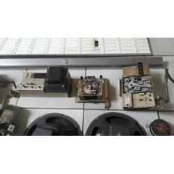 diverse onderdelen voor een jukebox (rowe) ami