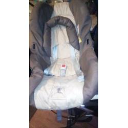 Te koop 3 in 1 kinderwagen merk quinny