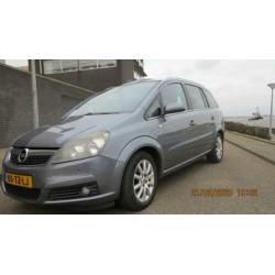 Opel Zafira 2.2 2007 Grijs