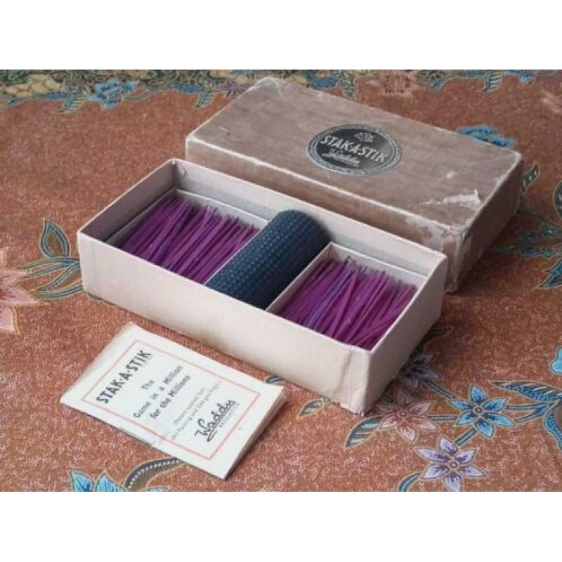 Oud compleet speelgoed uit Engeland Stak-a-Stik 1930-1940.