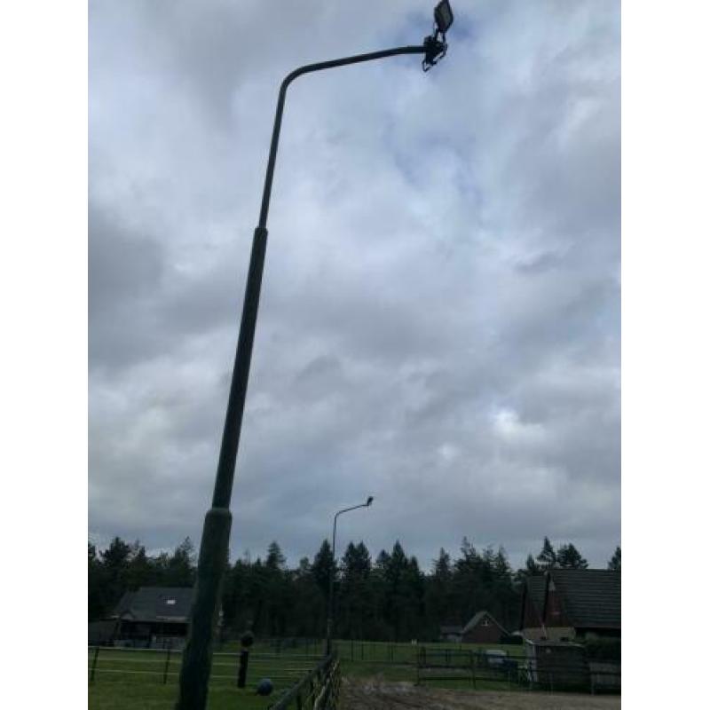 Paardenbak lichtmast 4 st met 8 led lampen