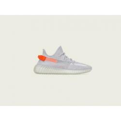 Adidas YEEZY BOOST 350 V2 Tail Light (43 1/3)