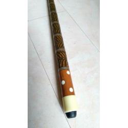 Mooie tweedelige keu met etui. Lengte 140cm. Gew. 555gr