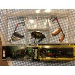 snoek kunstaas, diversen, zoals spinner, kikker, kunstaasvis