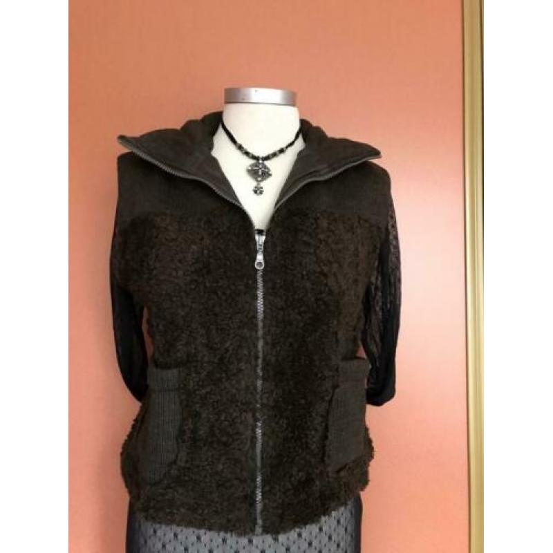 Essentials bodywarmer beige 38/49 zgan mooi??
