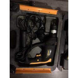 Boormachine compleet 1100 watt met schroeftol