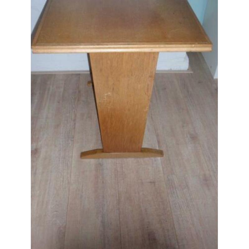 Tafeltje bijzettafeltje hout strak model jaren 50 Vintage