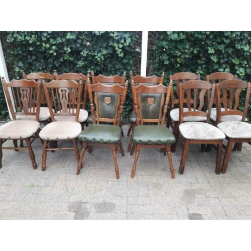 22 stoelen eiken stof mohair . stoelen