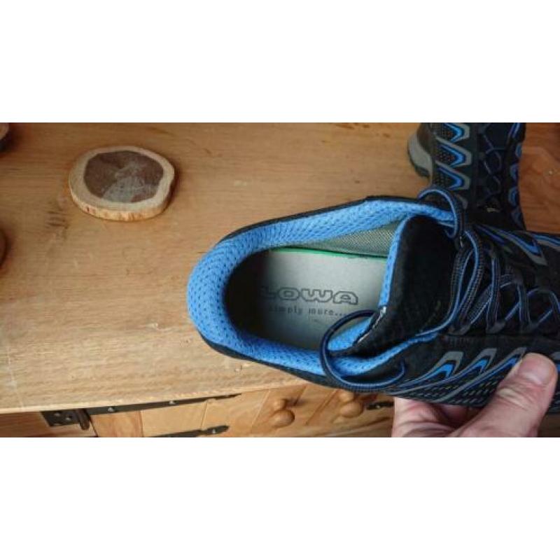 Lowa wandelschoenen Zo goed als nieuw Maat 11 / 46 Bieden va