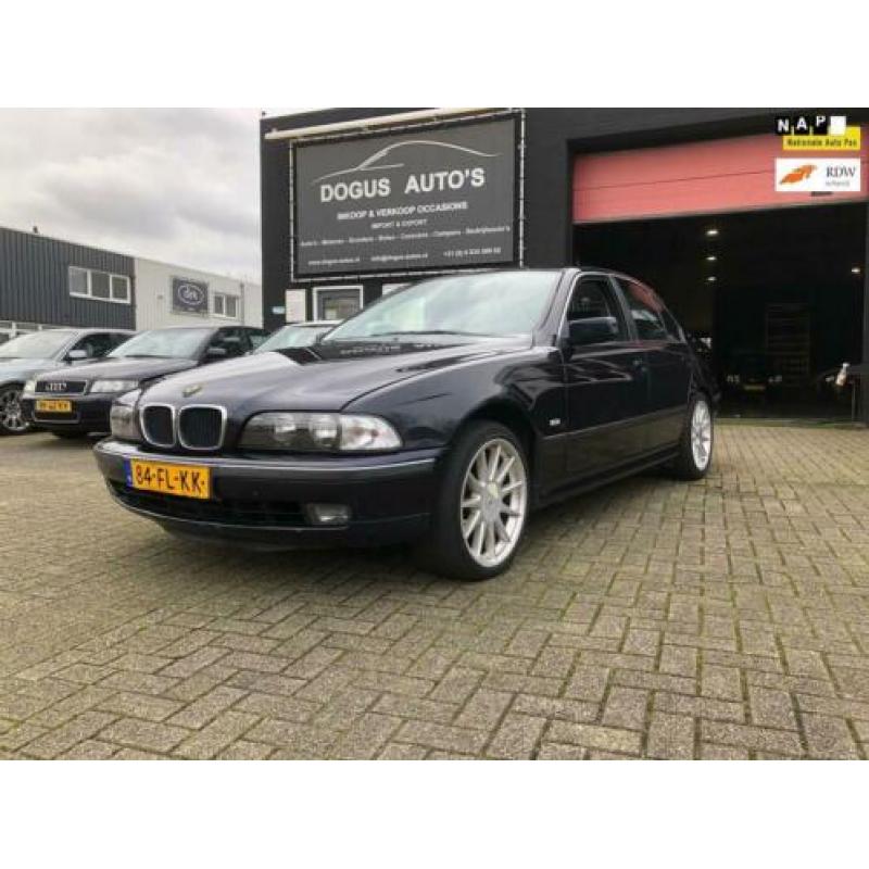 BMW 5-serie 523i Executive Automaat Airco Elk.ramen cruise c