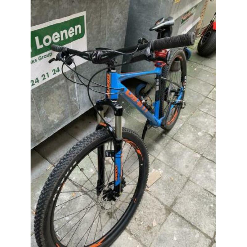 29inch giant mountainbike NIEUWE MOET ZO SNEL MOGELIJK WEG
