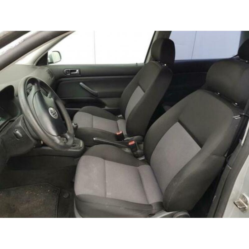 Volkswagen Golf 1.4-16V NIEUWE APK
