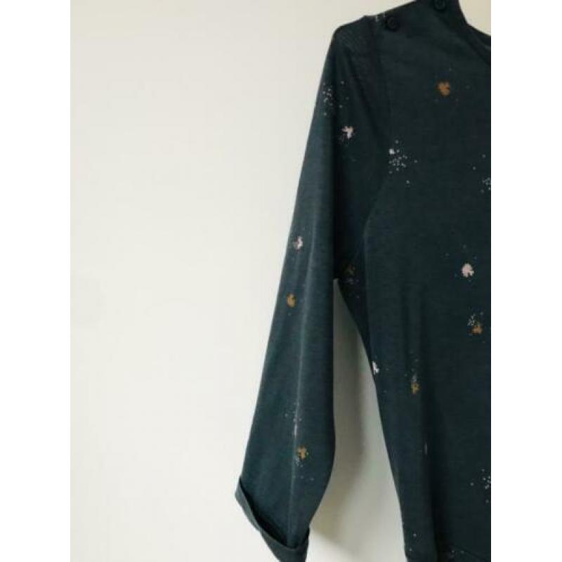 Sessùn mooi groen jurkje, kleine print & leren striklint 38