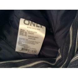 Only blazer in maat S.