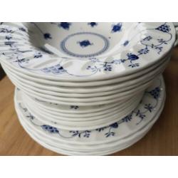 Servies plus antieke borden