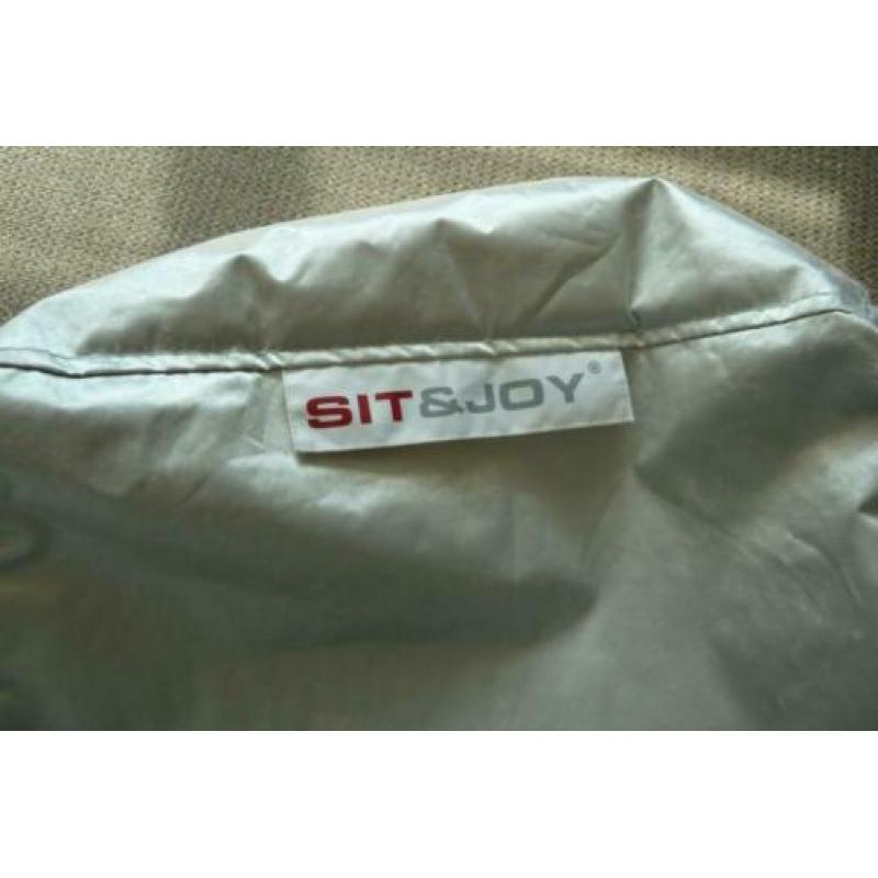 Sit&Joy zitzak kleur zilvergrijs kubus 40cmx40cm