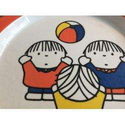 Dick Bruna kinder bord moeders voor moeders