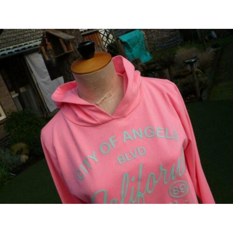 roze ESSENTIALS trui met capuchon maat L als nieuw