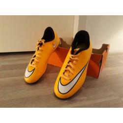 Nike JR Merc. Vortex II FG-R voetbalschoenen maat 35 - nieuw
