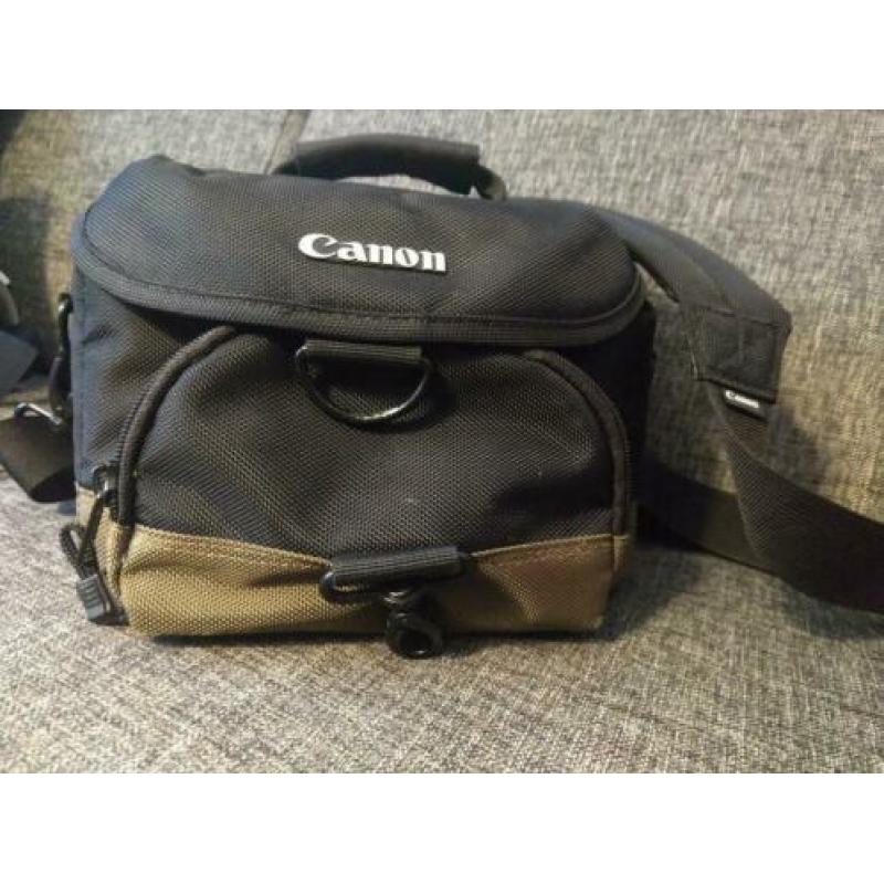 Canon EOS 1100D met 18-55 mm lens