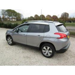 Peugeot 2008 1.2vti allure NAVI panoramadak 56000 km