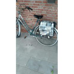Te koop gazelle dames fiets met tas