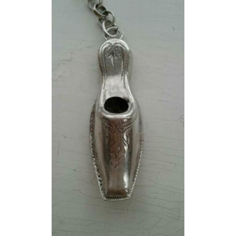 Antiek oud ... zilveren , jassaron ketting + breipen doppen