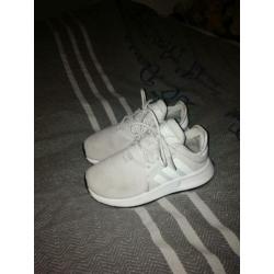 Adidas sneakers maat 28