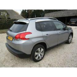 Peugeot 2008 1.2vti allure NAVI panoramadak 56000 km