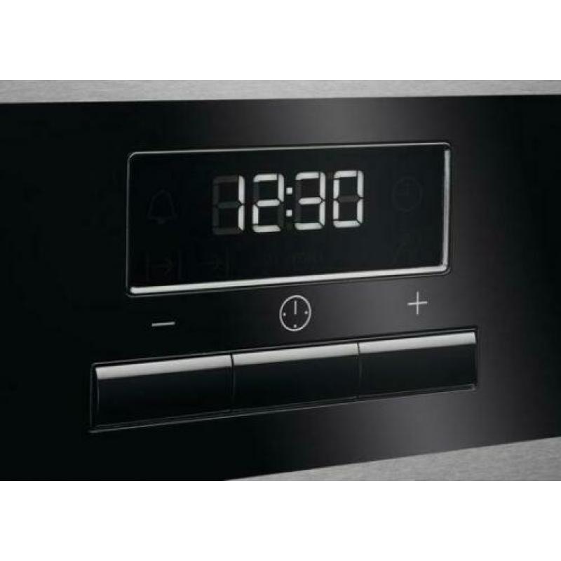 AEG inbouw oven BES33101ZM van € 373 NU € 249