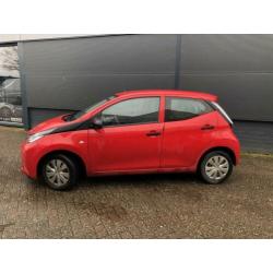 Toyota Aygo 1.0 VVT-i x-now | Airco | Elektrische pakket |