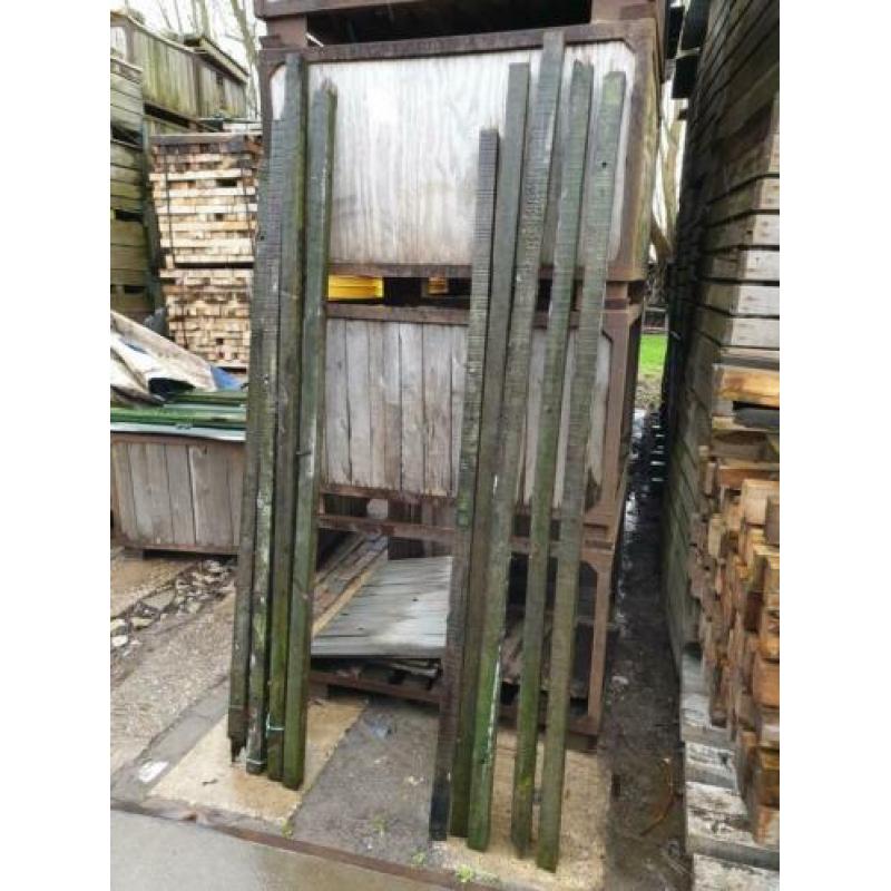 Hardhouten palen 6x6 200/220cm 9 stuks
