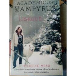 Richelle Mead Vampyrus academicus 1,2,3 delen